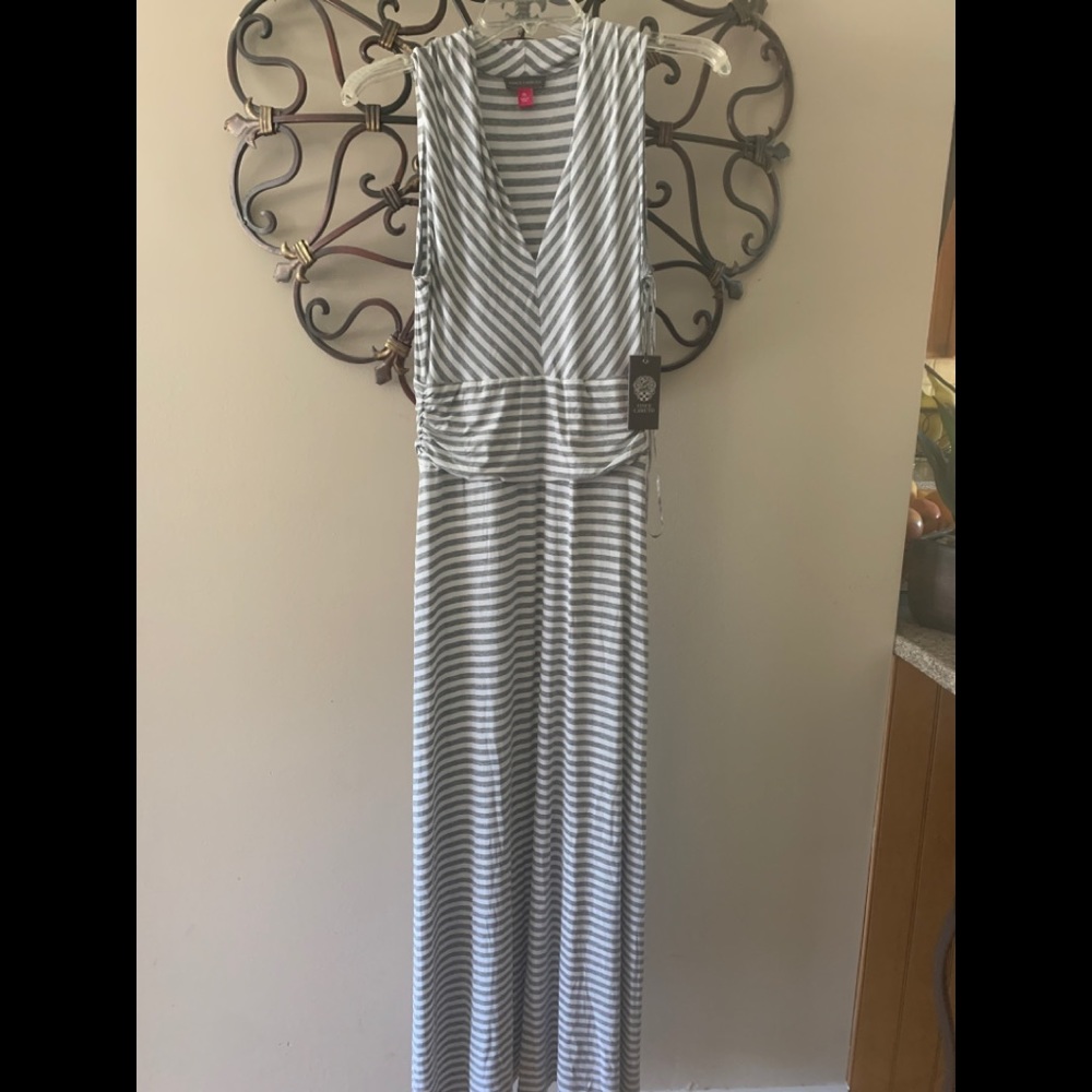 VINCE CAMUTO- maxi striped womens dress